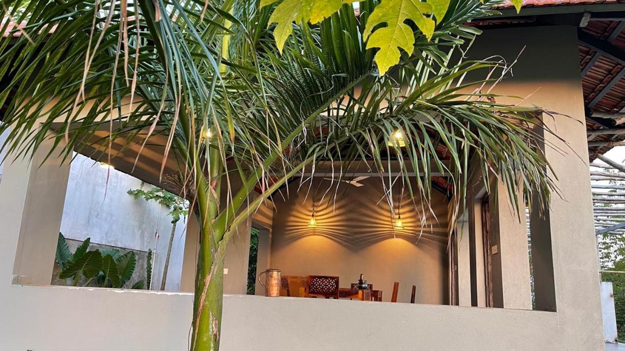 Antharyamin Hotel Thiruvananthapuram Bagian luar foto