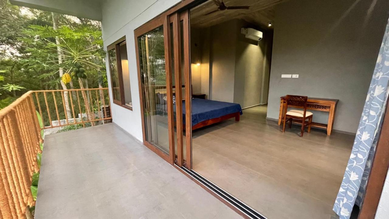 Antharyamin Hotel Thiruvananthapuram Bagian luar foto